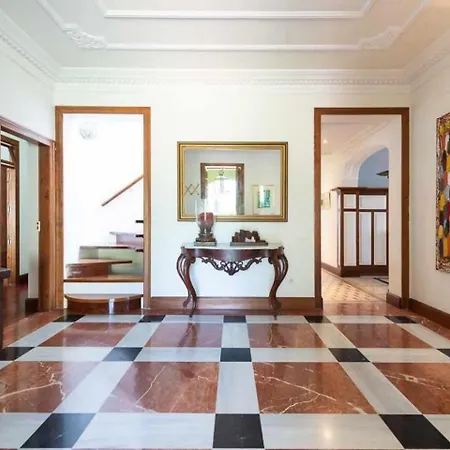 Amplia De Lujo Con Piscina Climatizada Villa *