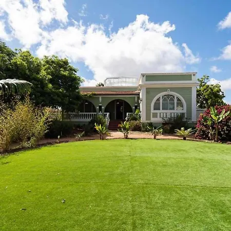 Villa Amplia De Lujo Con Piscina Climatizada *